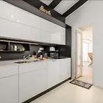 Mali Raj Vila *