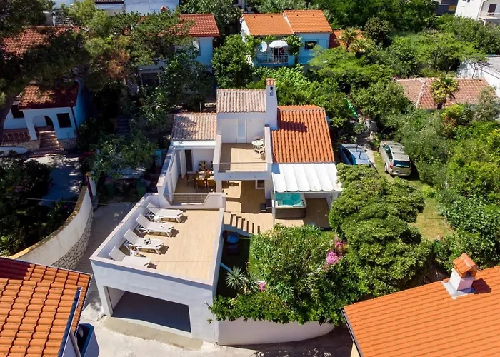 Mali Raj Villa Lopar