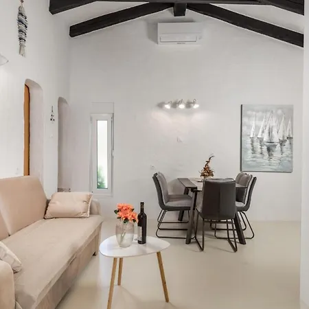 Mali Raj Villa