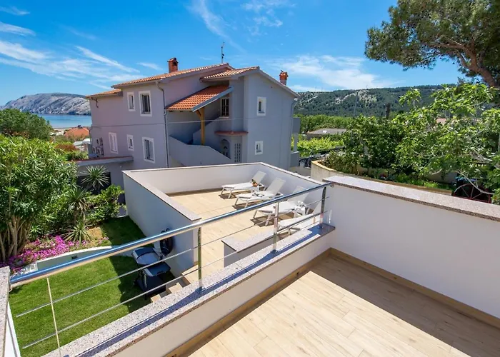 Mali Raj Villa *