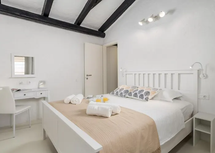 Mali Raj Villa Lopar