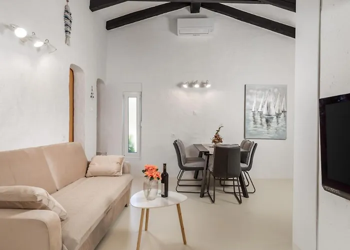 Mali Raj Villa